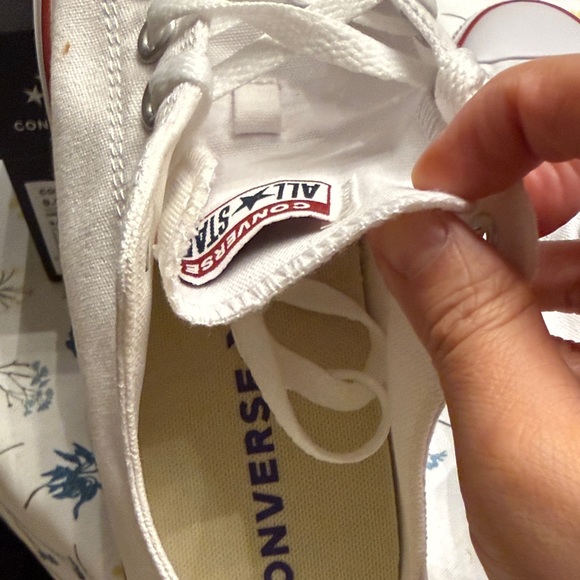 Converse White and Red Canvas Sneakers - Picture 5 of 6